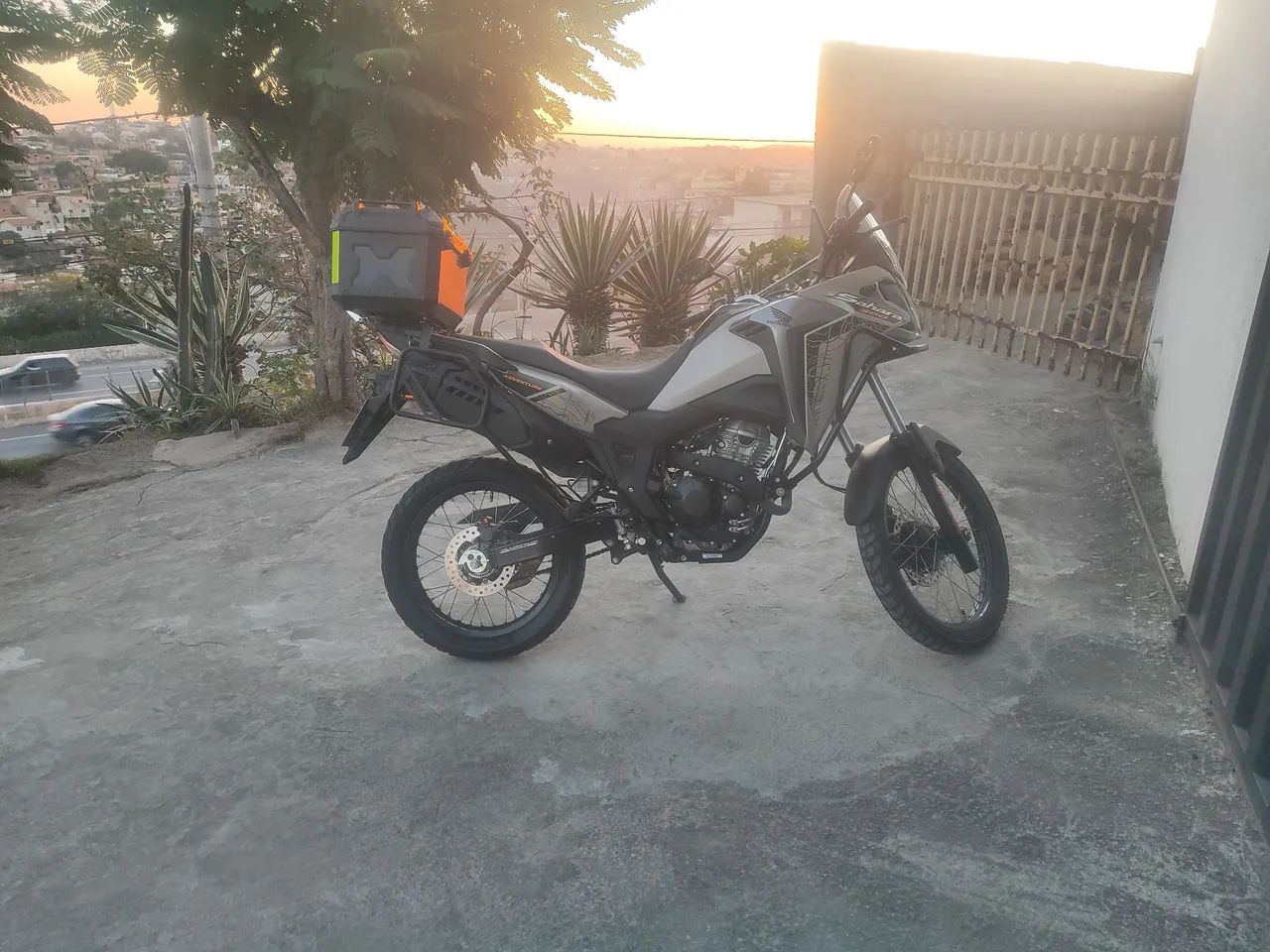 Sahara ADV