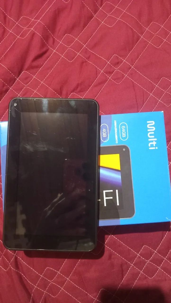 Vendo um tablet semi Novo 4 meses de uso