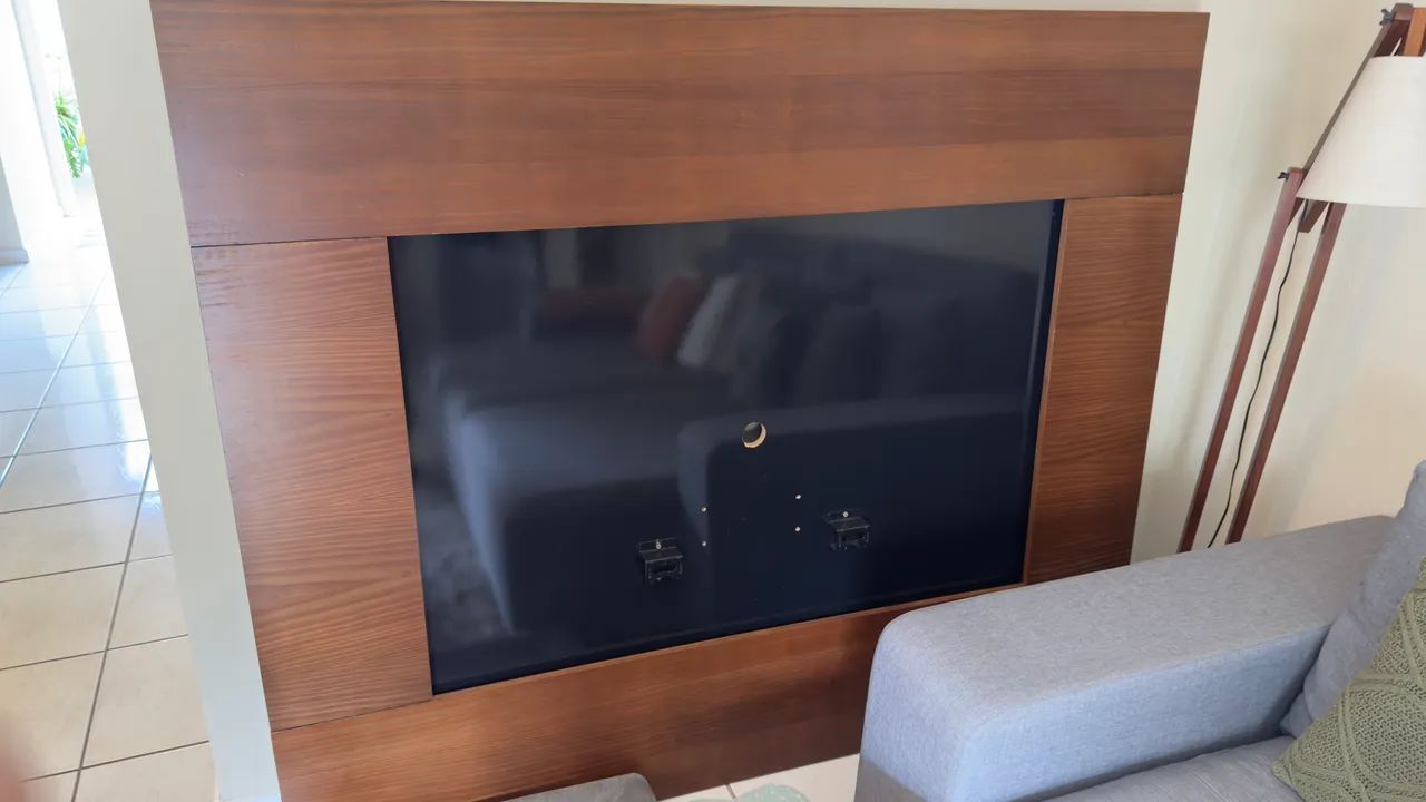 Rack + Painel de TV em Madeira Maciça