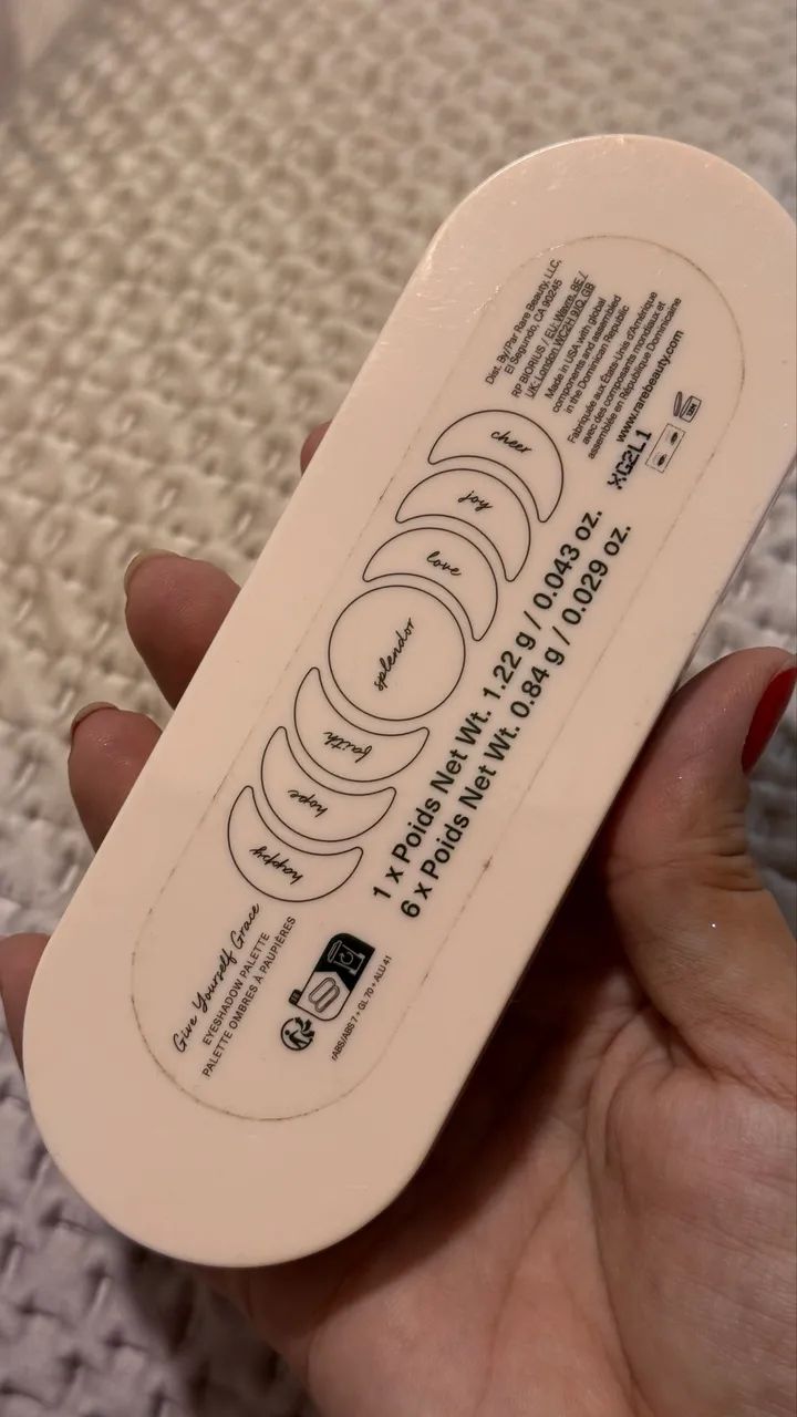 Rare Beauty Discovery Eyeshadow Palette - Foto 3