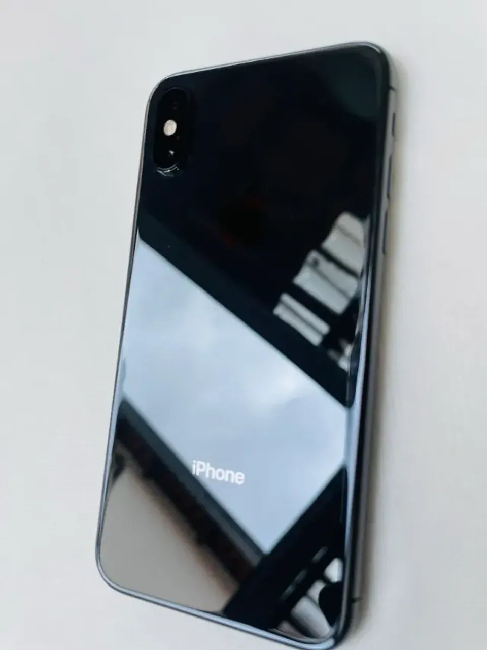 IPhone XS tudo original, nunca aberto, em excelente. estado sem riscos ...