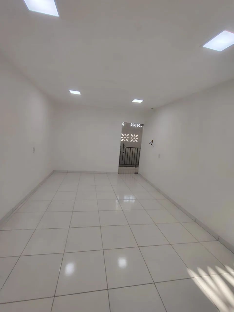 Linda Sala Comercial -CIDADE NOVA 1 - Foto 2