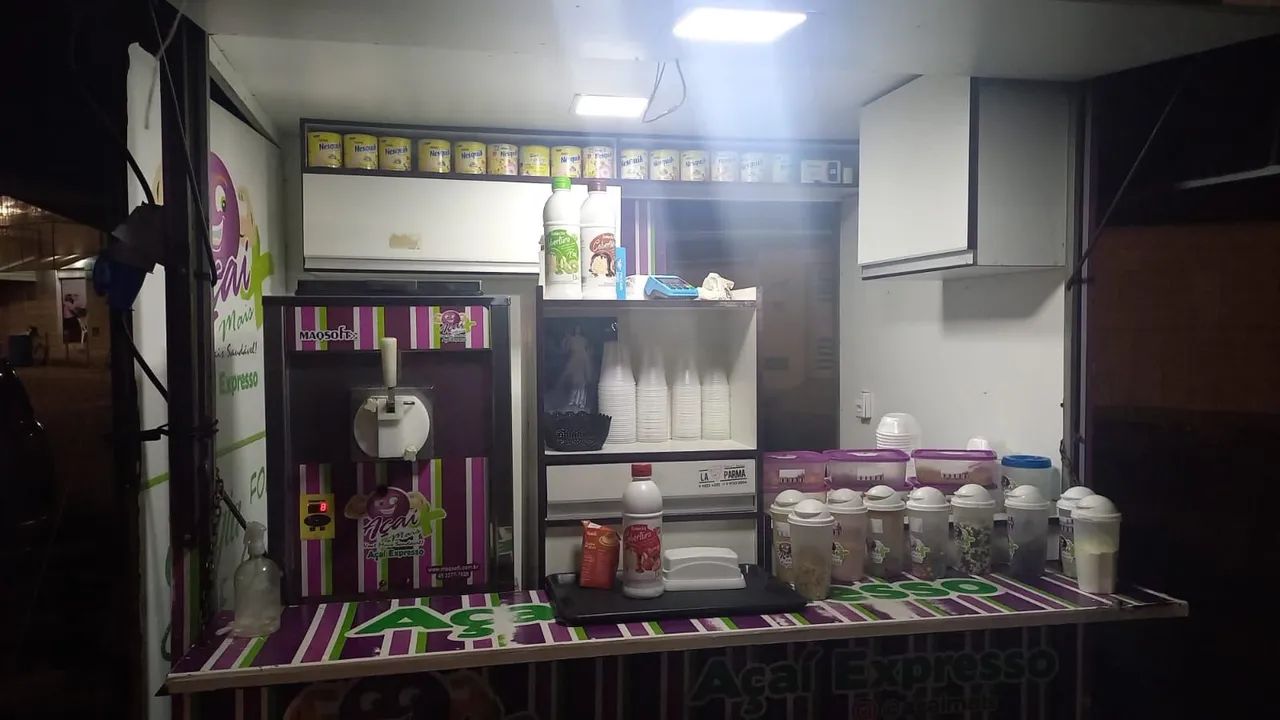 Trailer com todas as prateleiras dentro  10 mil  - Foto 2