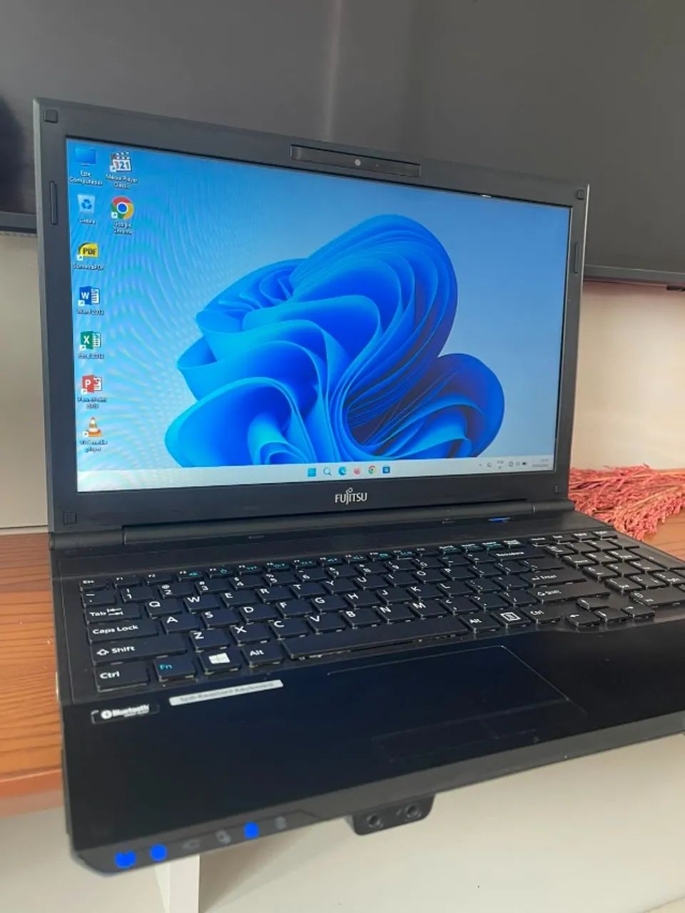  Notebook FujiTsu | SSD 120GB | Excelente Estado | MTECHCG - Foto 2