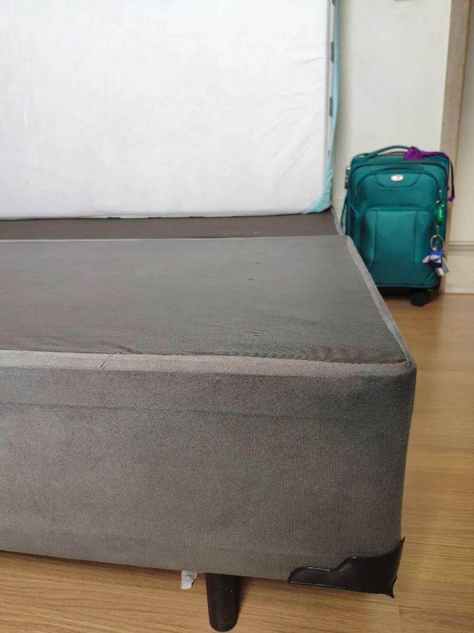 Cama box Queen base sem colchão  - Foto 4