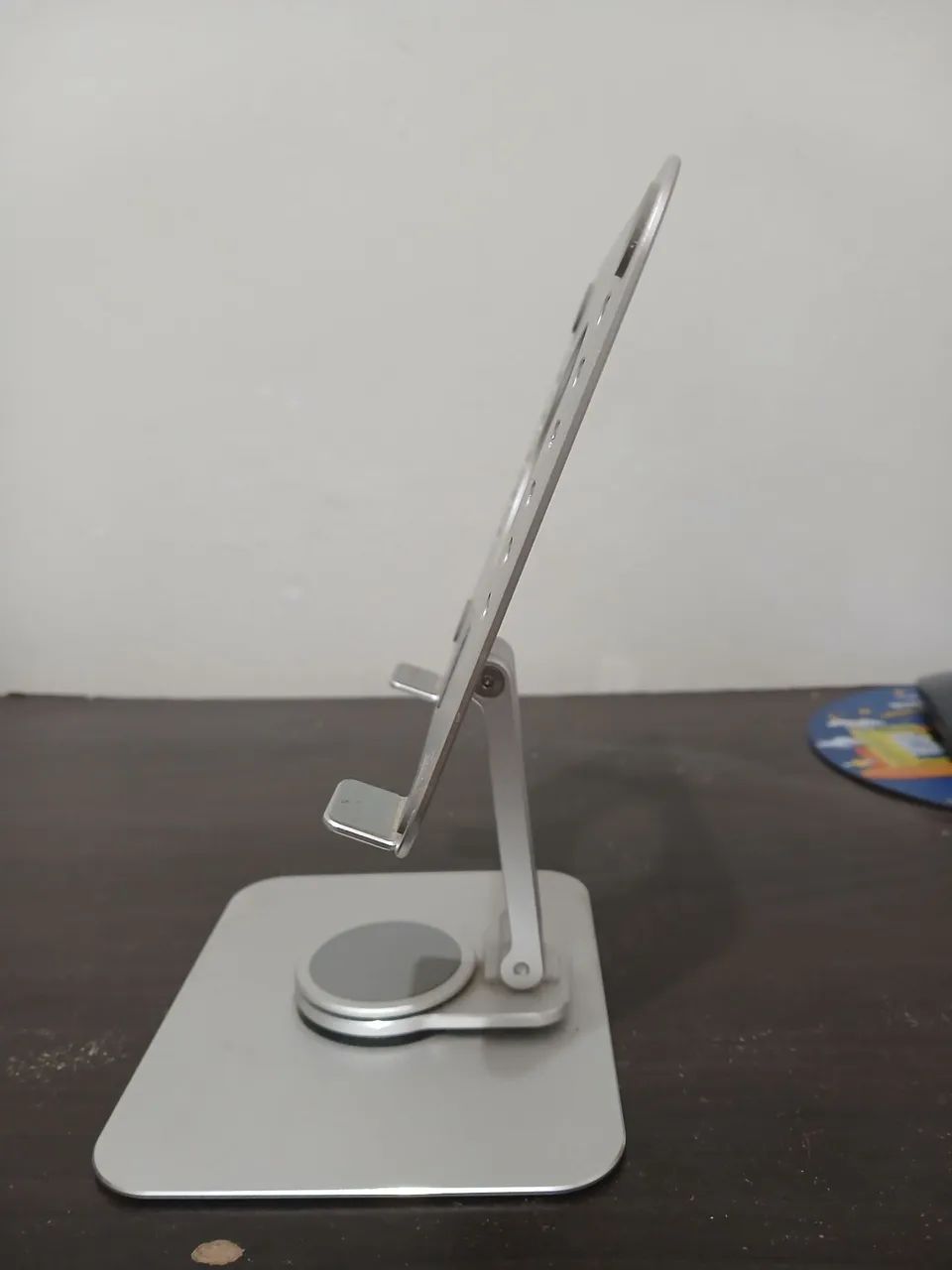 Suporte para tablet giratório - Foto 2