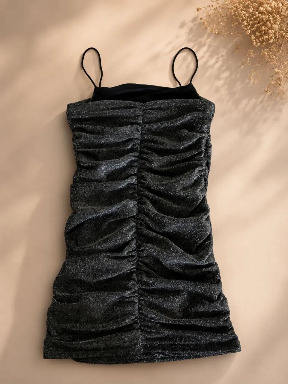 Vestido com brilho - Foto 2