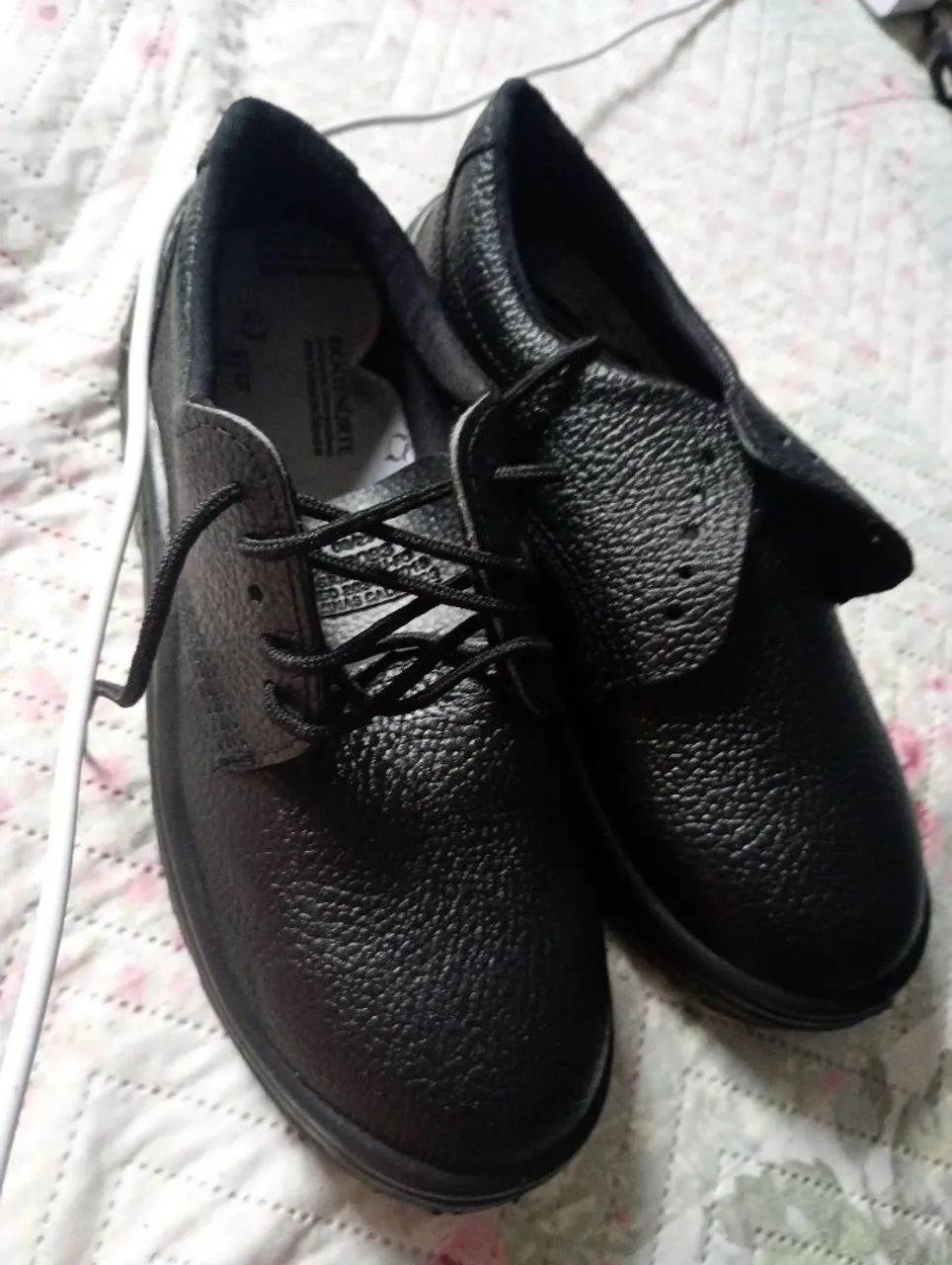 vende bota de serviço nova pra trabalhar tamanho 36