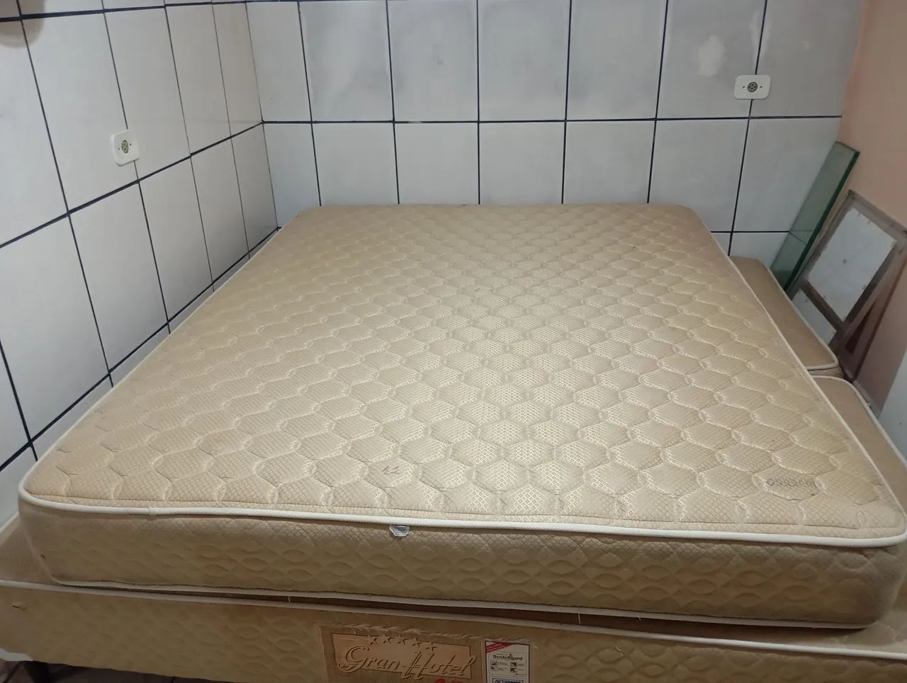 Colchão molas casal Semi novo