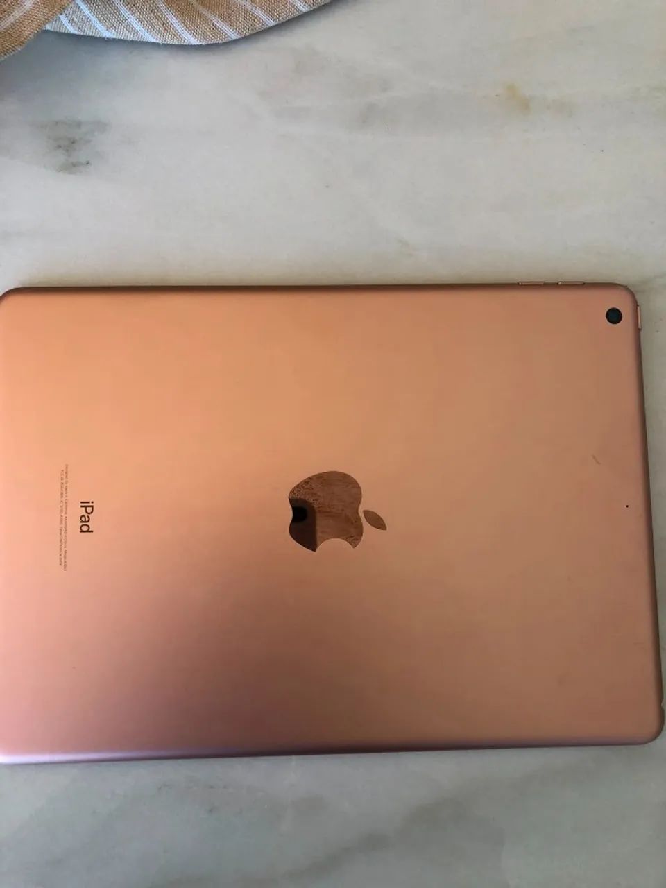 iPad 6ª Geração Apple 32GB Rosa - Foto 2