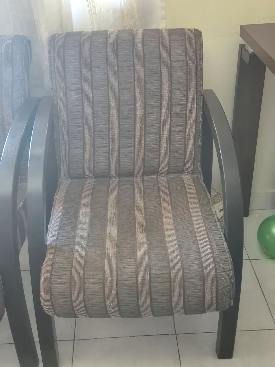 Duas poltronas usadas - Foto 2