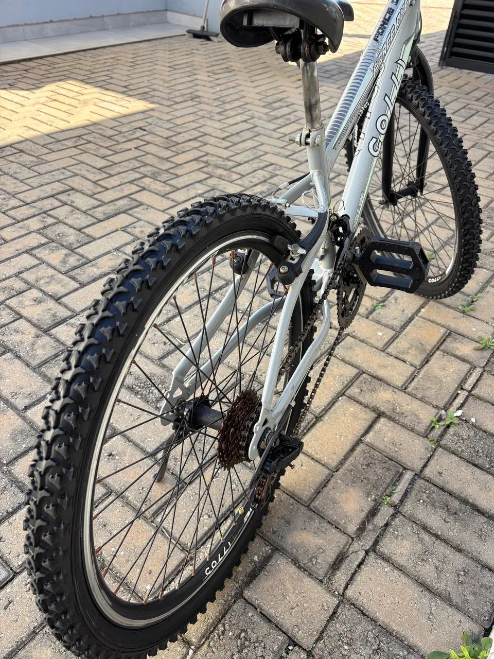 Bicicleta aro 24 colli  - Foto 5