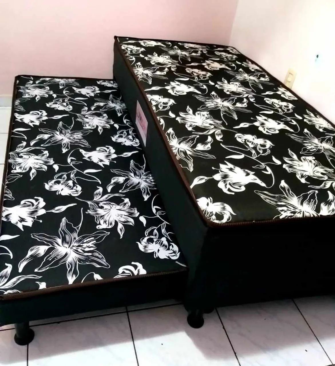 Cama solteiro com auxiliar 