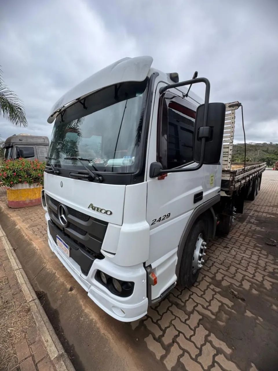 ATEGO 2429 - Foto 2