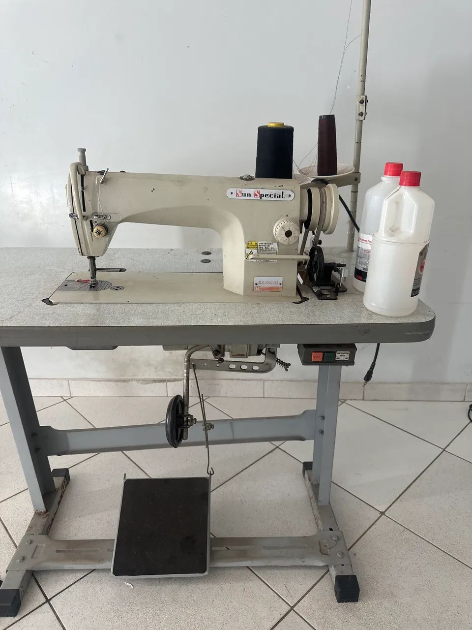 Vendo máquina de costura Sun Special 