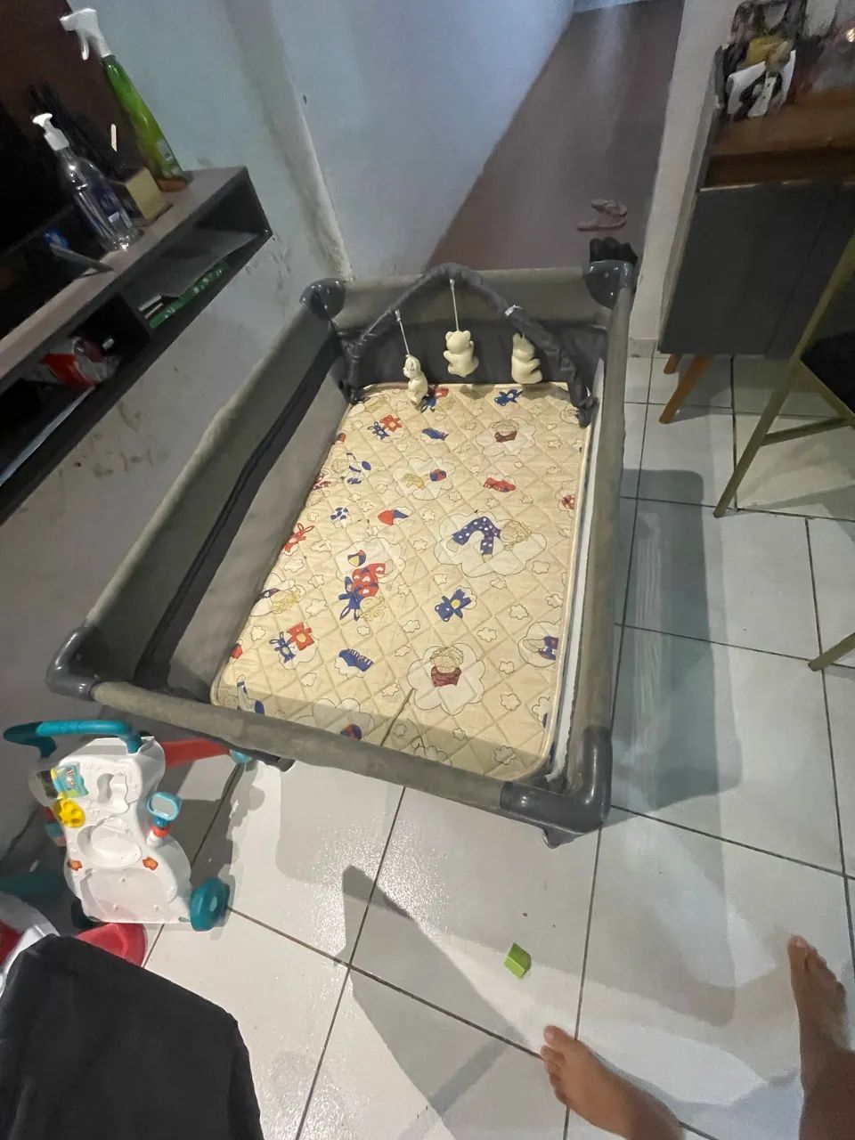Berço portátil com colchão 