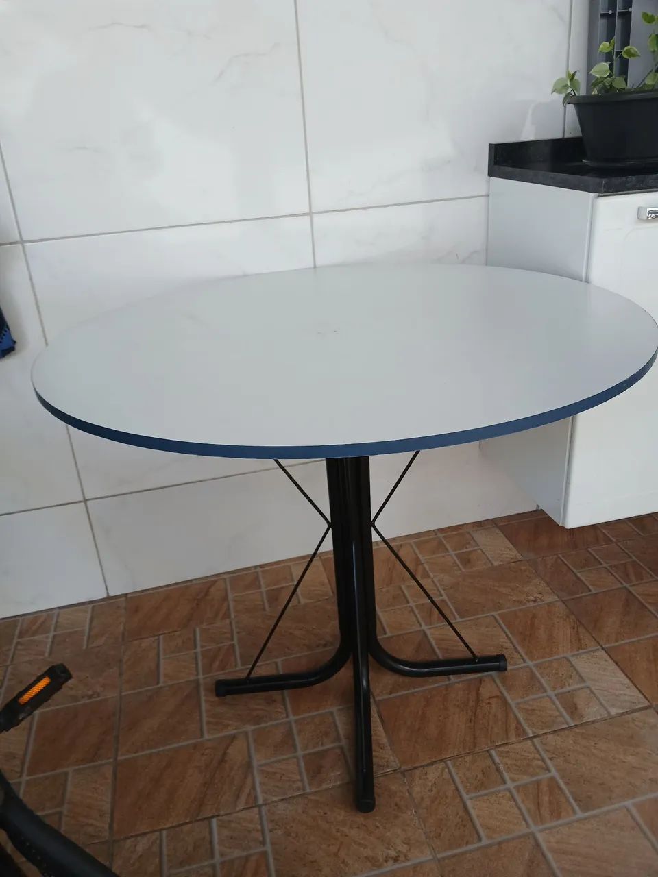 Mesa nova redonda 85x85 - Foto 3