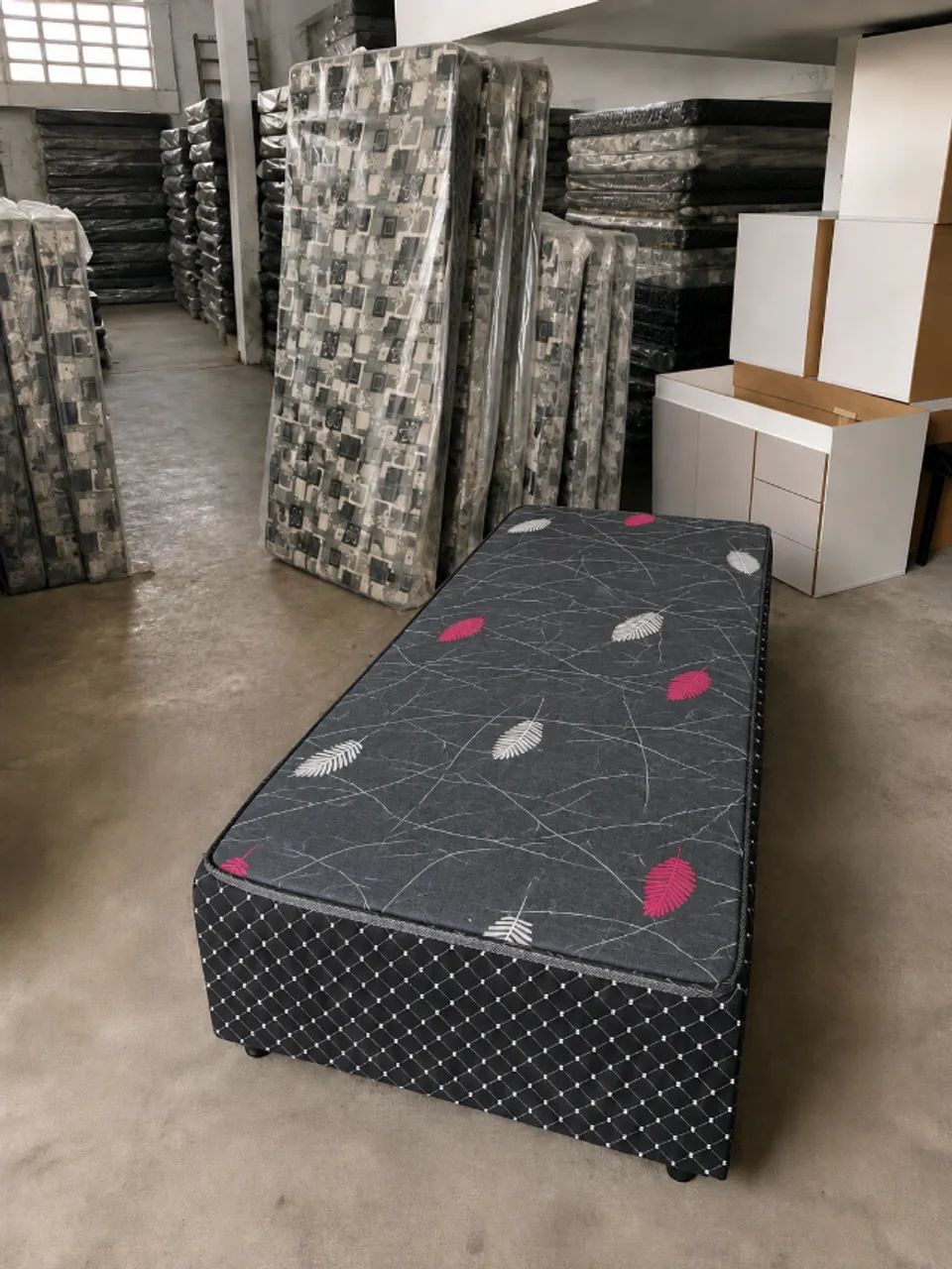 Cama de solteiro completa
