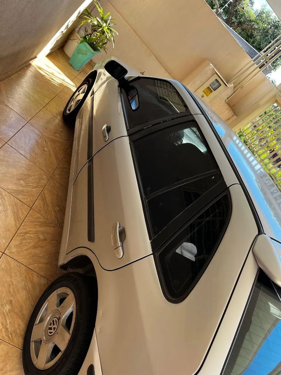 Volkswagen Gol 1.0 Plus 8V 4P (álcool) 2003