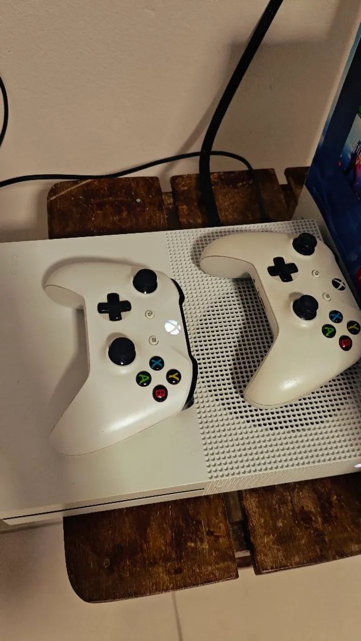 Xbox one S 1TB - Foto 5