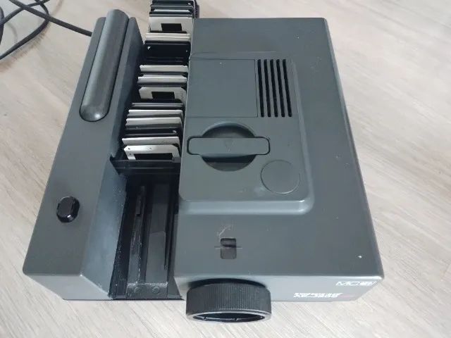 PROJETOR REFLECTA AF 1800415081516782725127