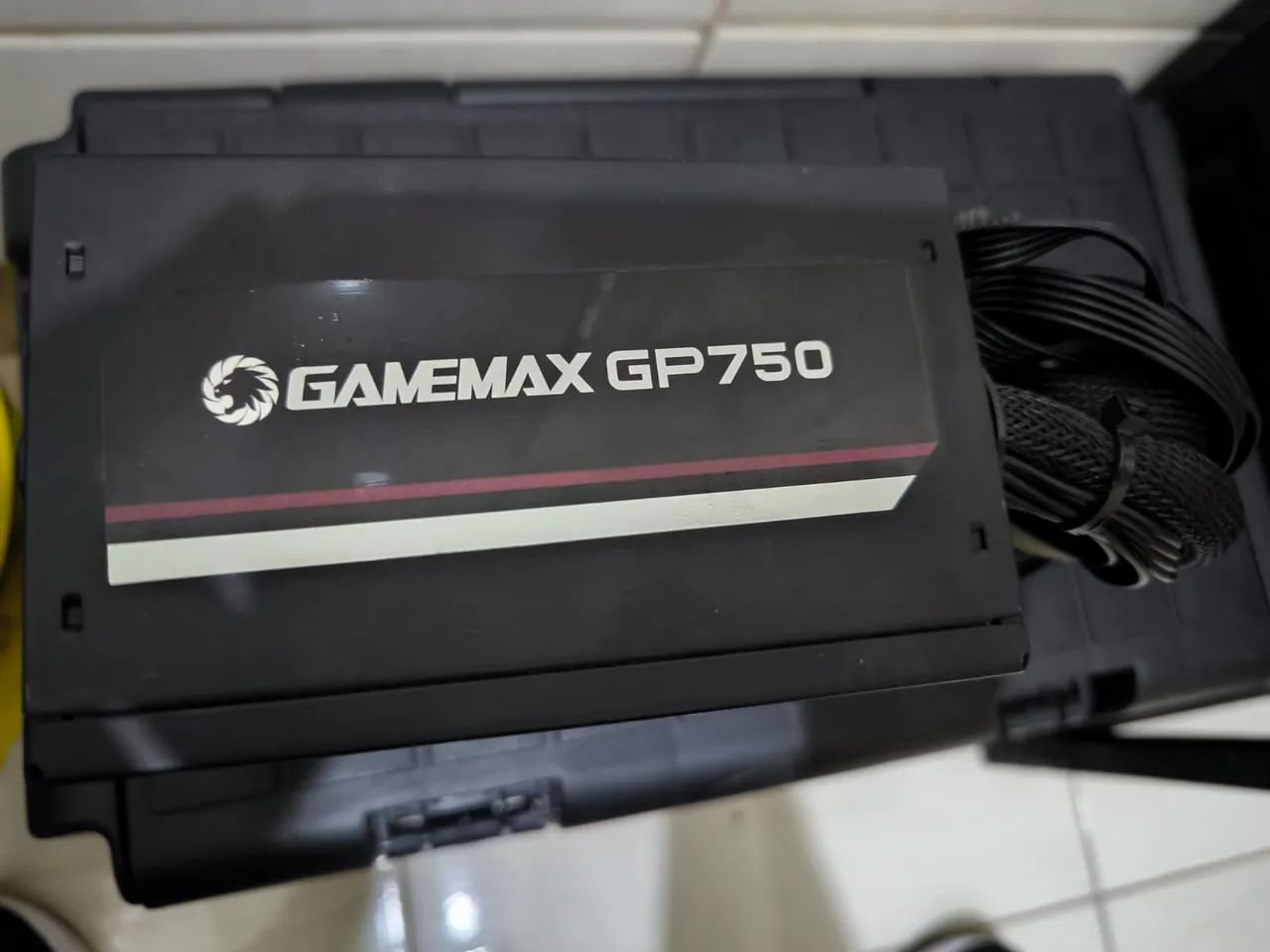 Fonte Gamemax GP750w
