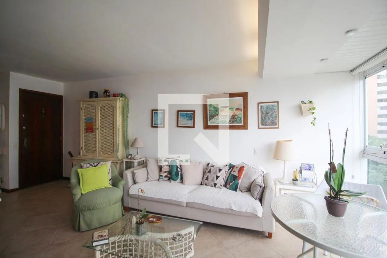APARTAMENTO RESIDENTIAL em São Paulo - São Paulo, Vila Nova Conceição