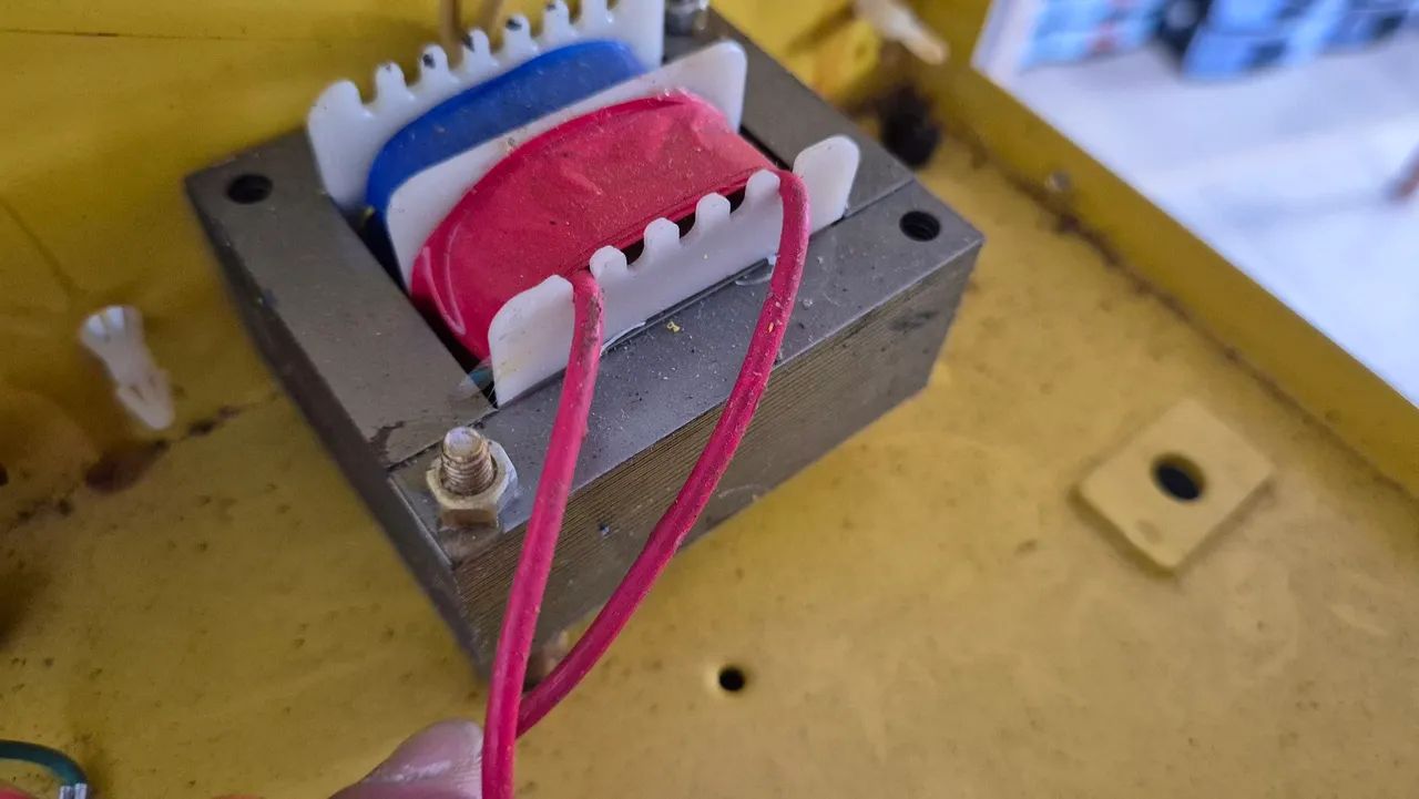Transformador para estação YaXun de 220V - Foto 4