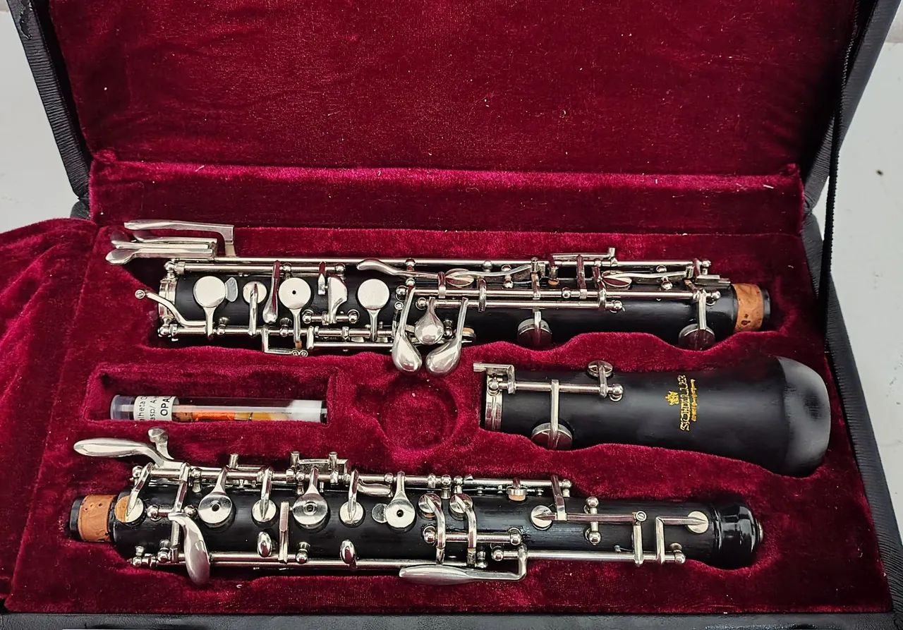 Oboé semi-novo 