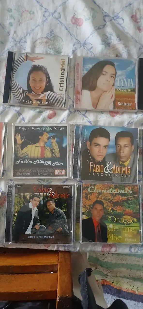 14 CDs evangélicos e porta CD - Foto 3