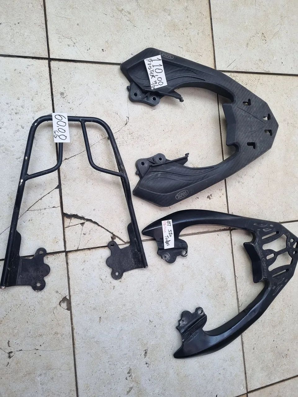 Suporte de baú para moto 