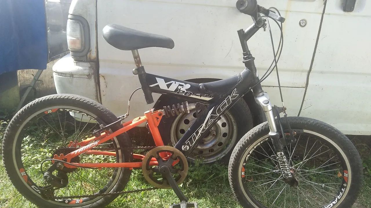 Vendo bicicleta aro 20 tratar Sergio *
