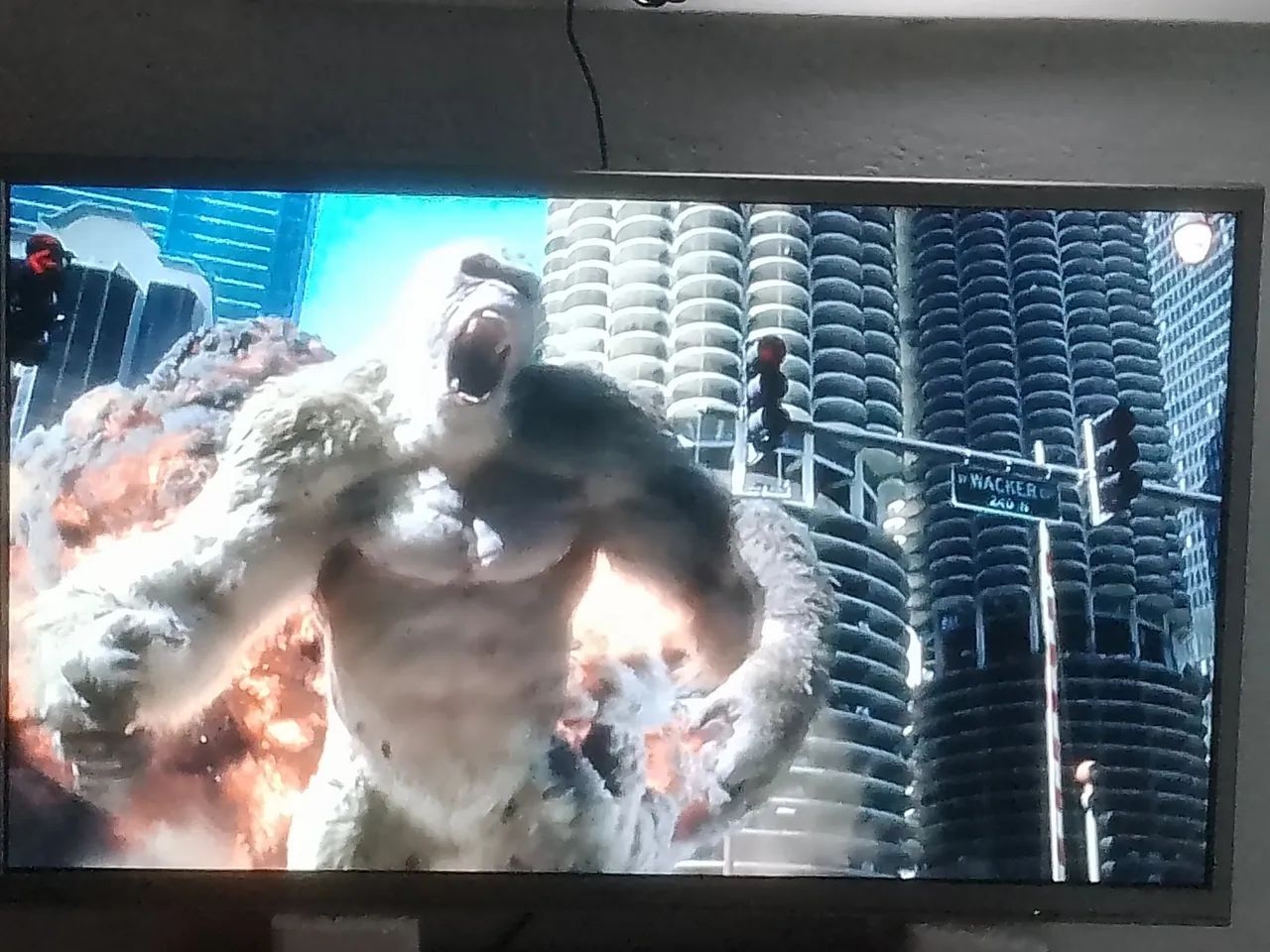 Vendo tv semp 32 polegadas  - Foto 3