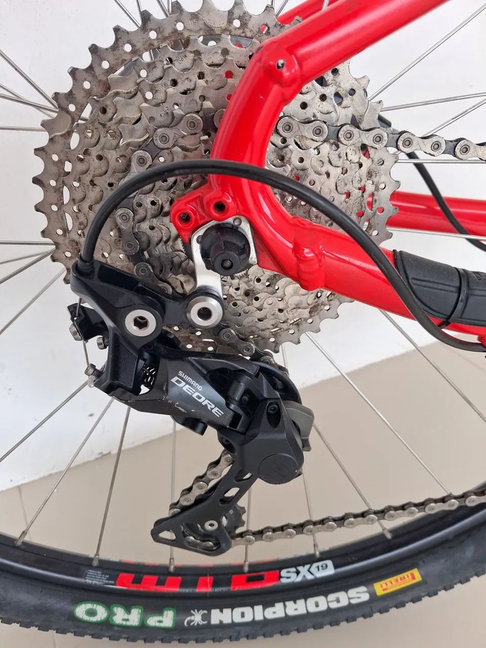 Bicicleta GT Avalanche Comp 29 - Foto 5