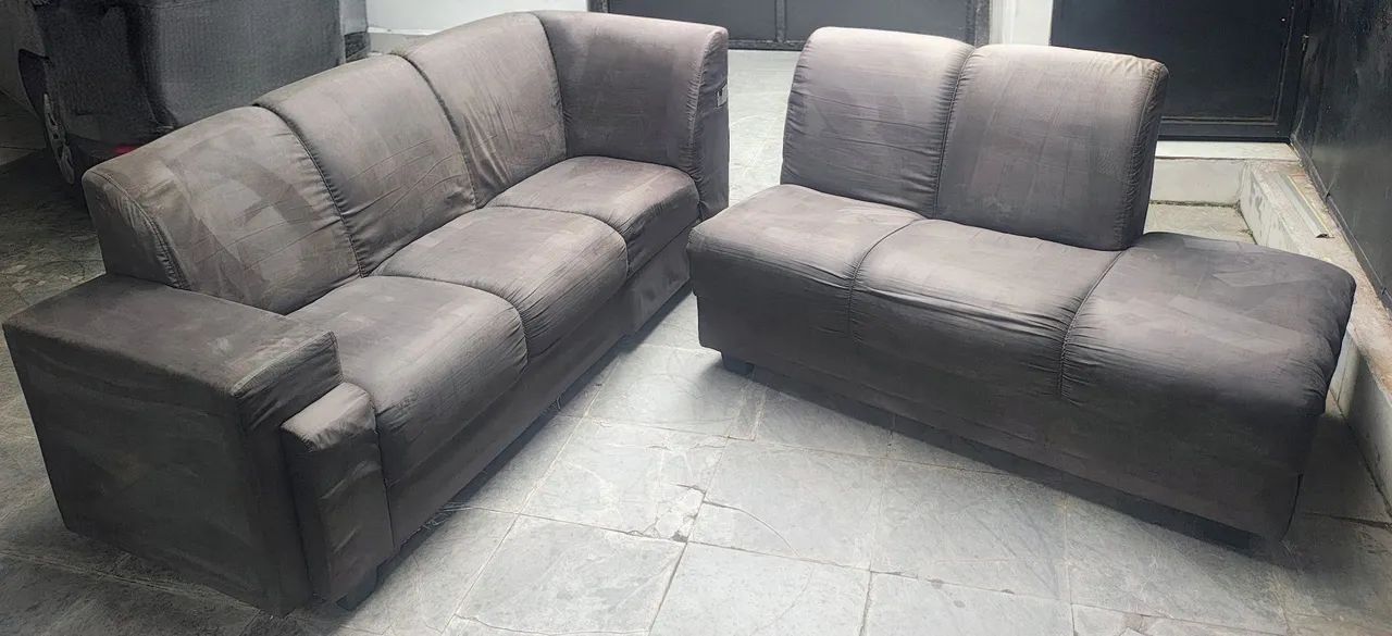 Sofá de canto em L com 2,30 x 2,10 com 6 lugares - Foto 2