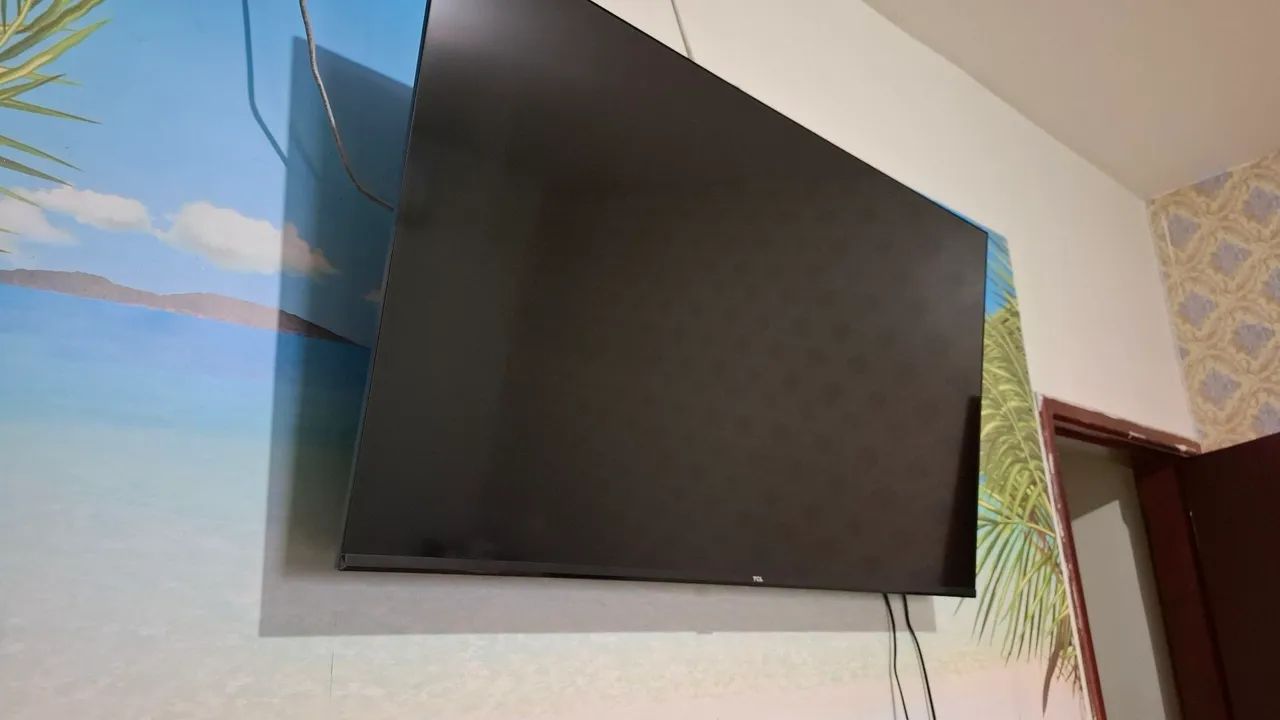 TV TCL LED 43" - Foto 2