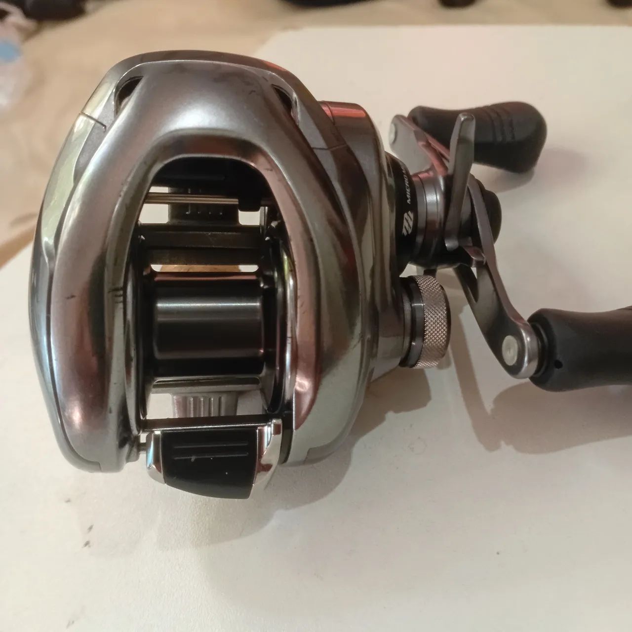 Carretilha shimano metanium DC usada. - Foto 5
