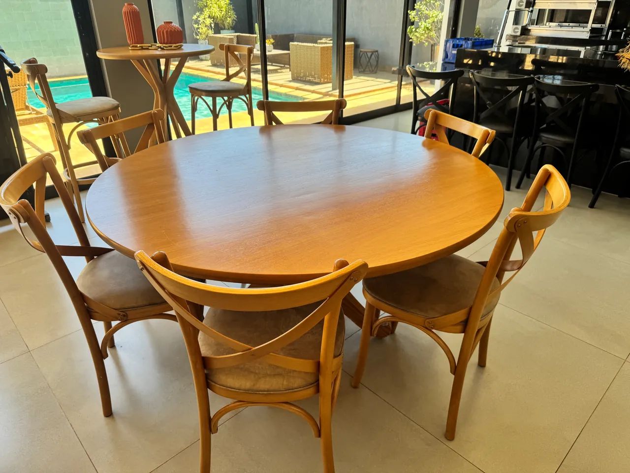 Mesa de Jantar redonda em madeira Maciça 1,50m de diâmetro  - Foto 3