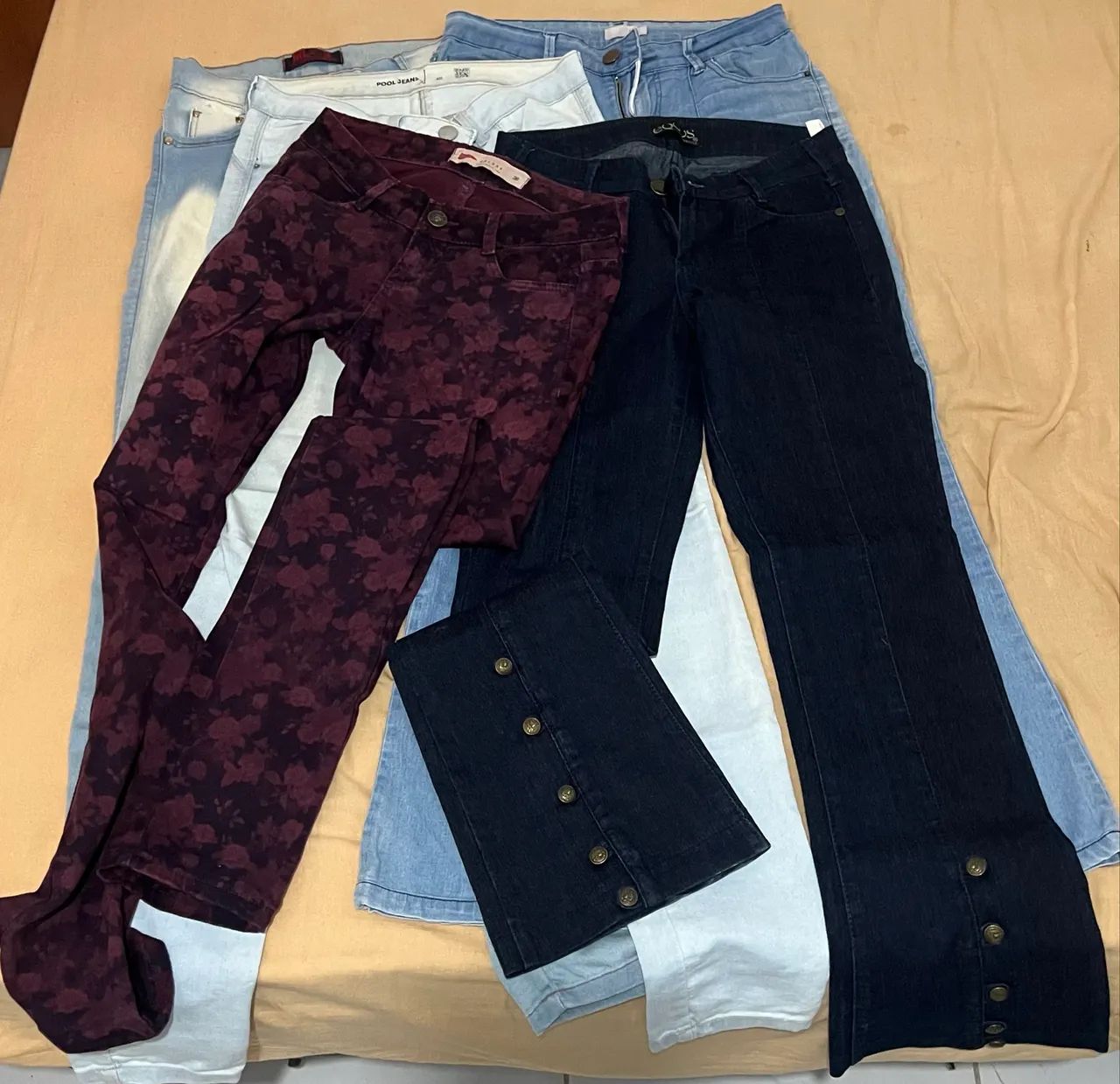 LOTE DE ROUPAS FEMININAS | 25 PEÇAS - Foto 3