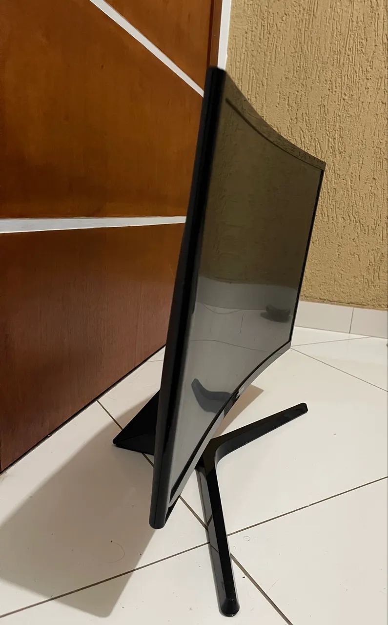 Monitor Samsung tela curva - Foto 2