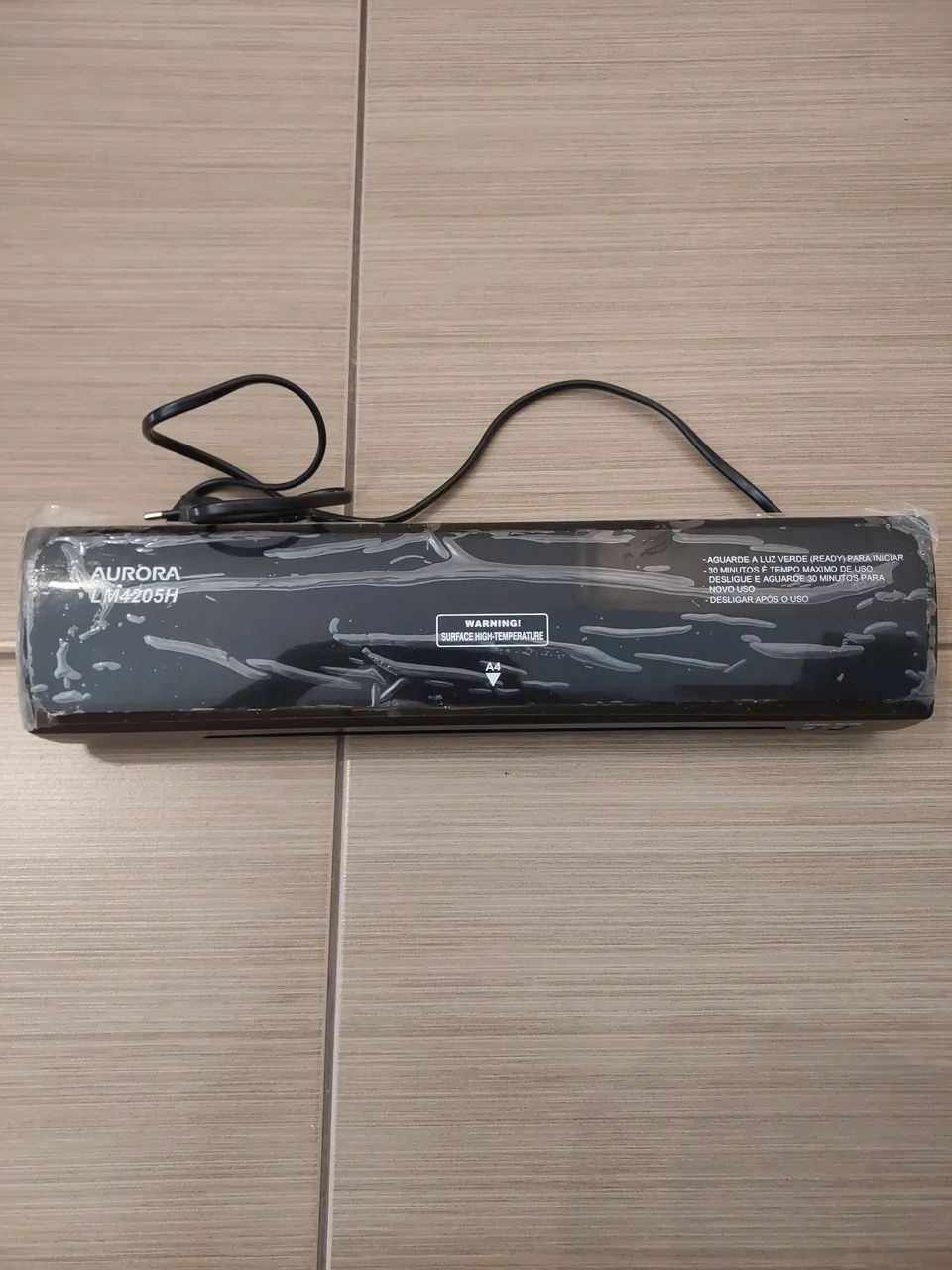 Plastificadora Aurora LM4205H