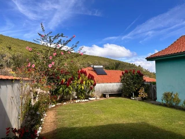Linda Chácara de 280m2 em lugar tranquilo! Delfim Moreira MG - Foto 3