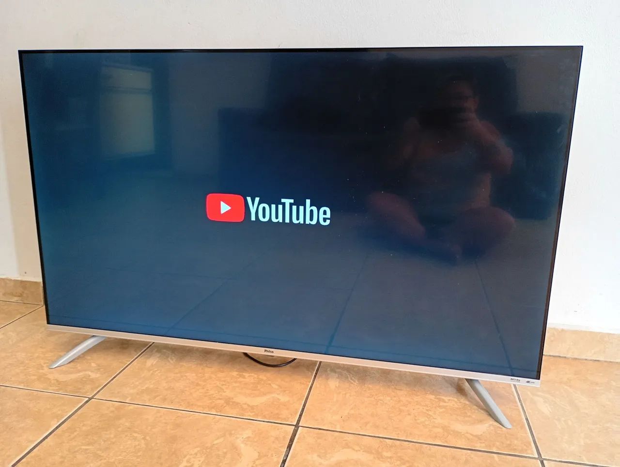 Vendo essa tv da Philco 50 polegadas smart 4k  - Foto 3