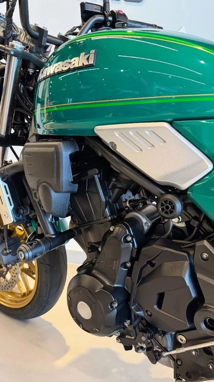 Kawasaki z650 RS 2023 - Foto 4