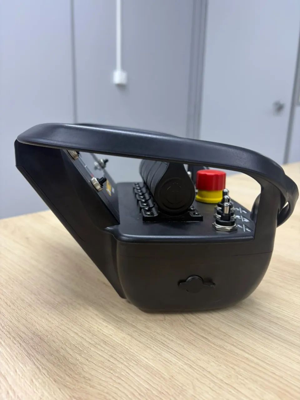 Rádio Controle para Munck - Foto 3