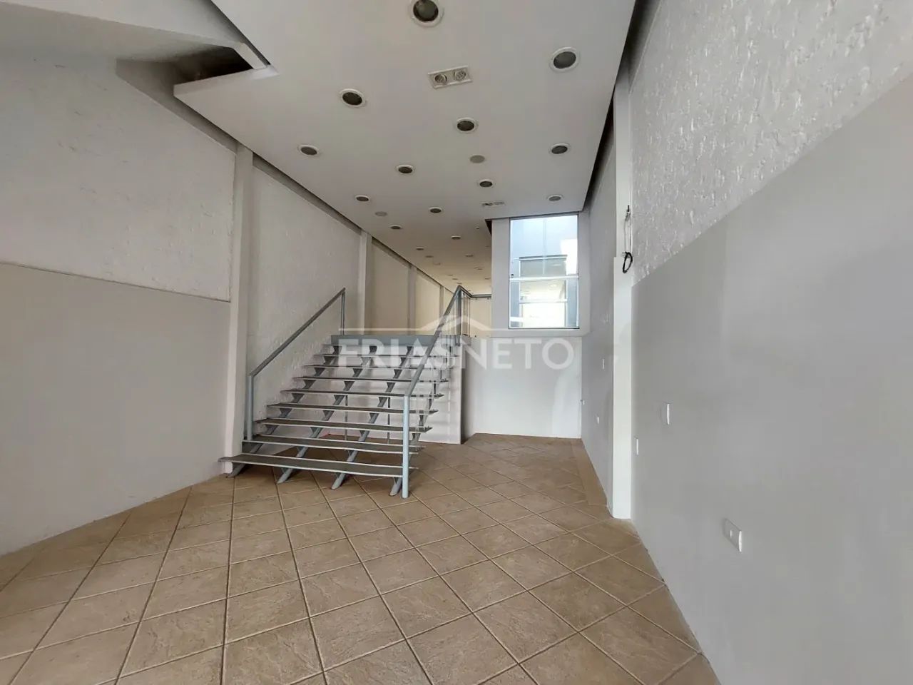 Salão comercial para próximo à Rua Governador - Foto 5