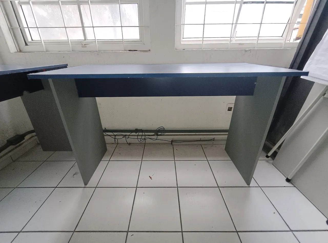 Escrivaninha/ Bancada 