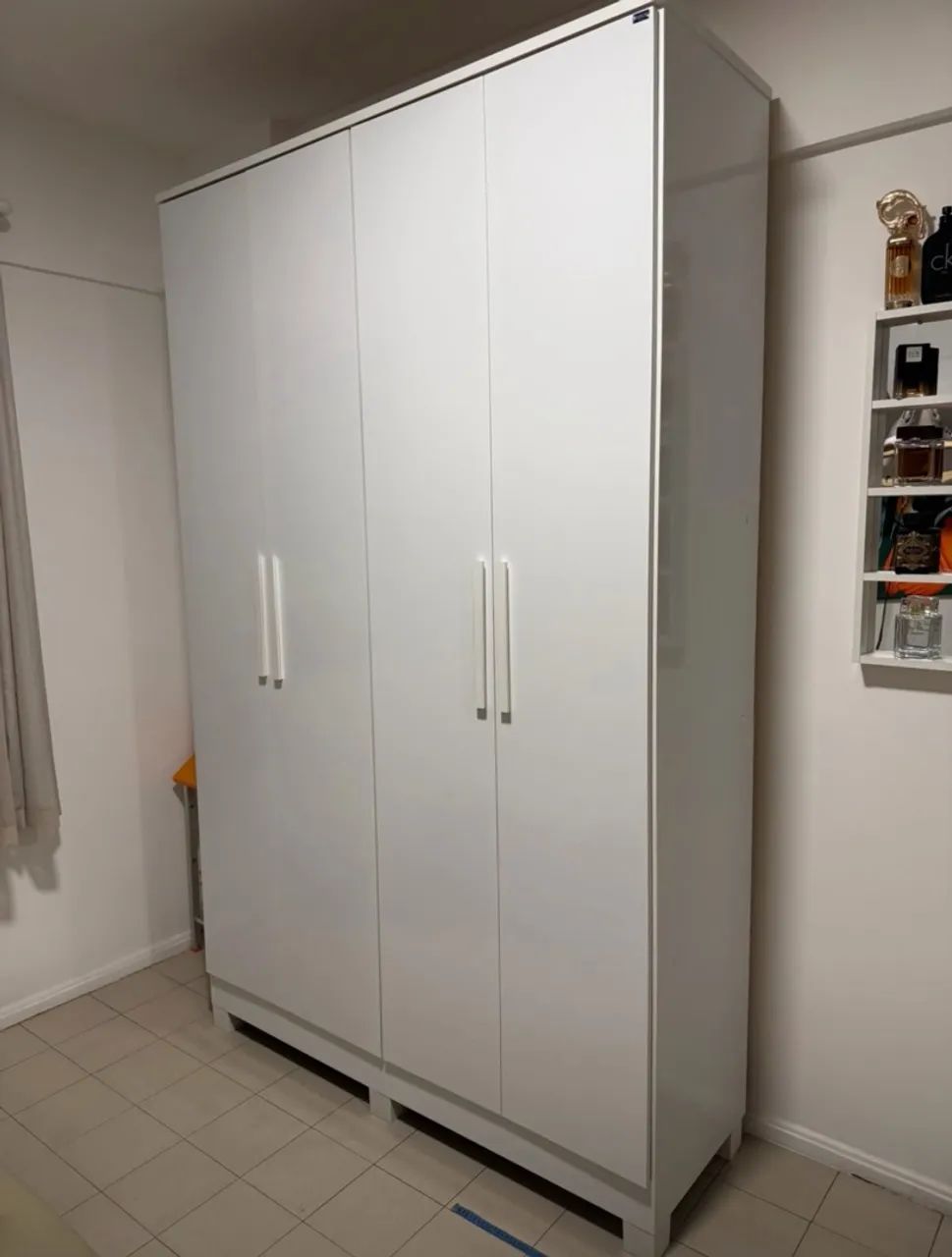 Vendo guarda roupa branco 