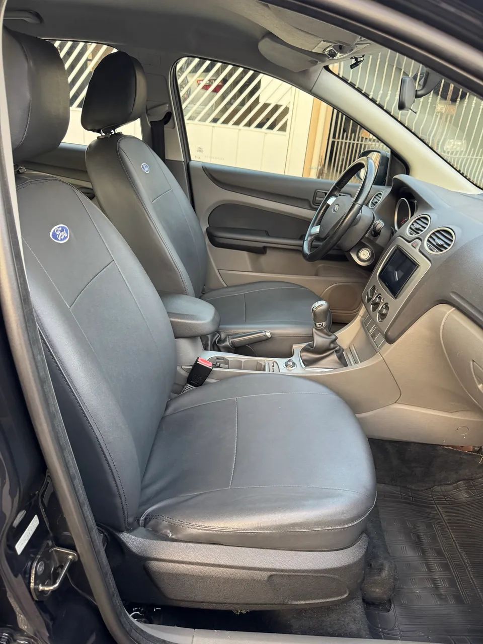 Ford Focus 1.6 S/SE/SE Plus Flex 8V/16V 5p, foto 14 de 18