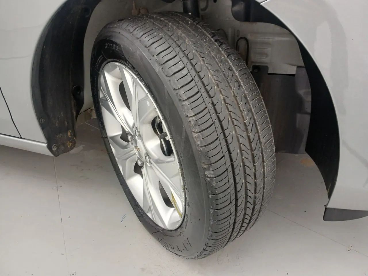 Chevrolet Onix Plus LTZ 1.0 12V TB Flex Aut. 4P, foto 13 de 18
